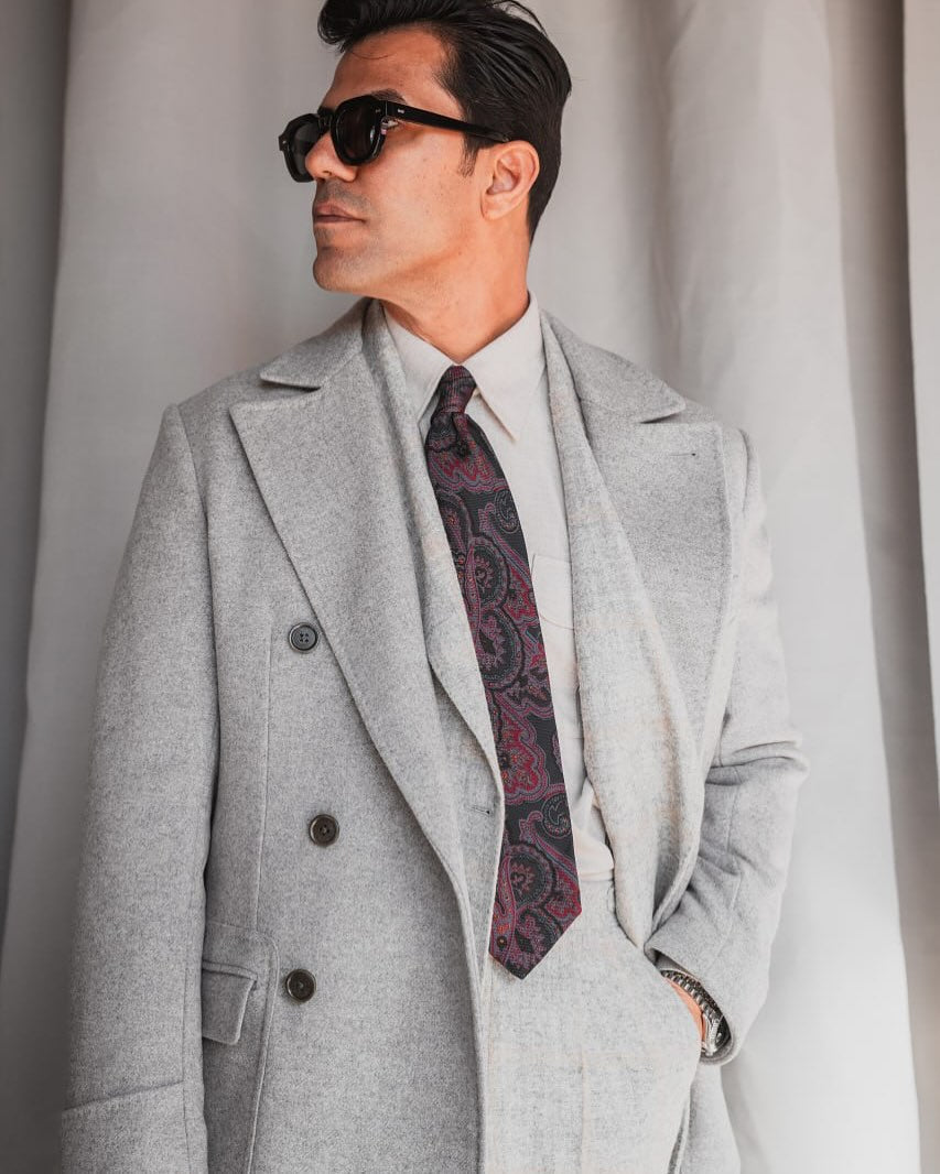 Modern Elegance: Light Gray Double-Breasted Overcoat & Suit Set